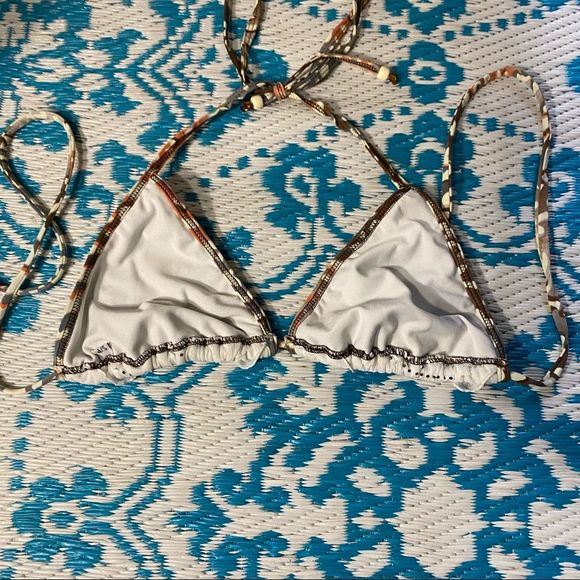 Brazilian String Bikini Cheetah Ruffled Lg - Picture 7 of 11